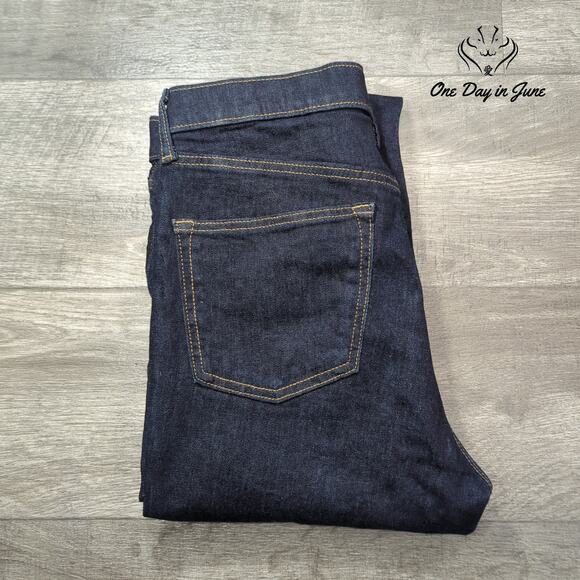 Old Navy Slim Built in Tough Jeans Size 18 - Picture 6 of 6